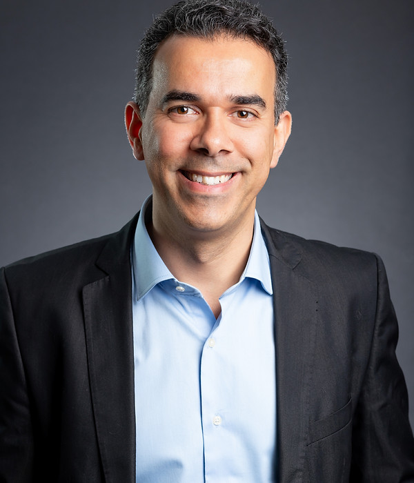 Élison Santos, psicólogo clínico